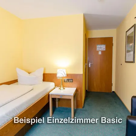 Kurgarten-hotel 3*