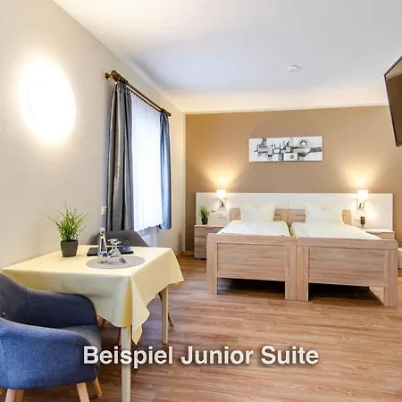 Kurgarten-hotel מלון 3*