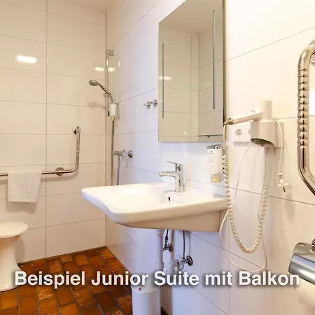 Kurgarten-hotel 3* וולפאך