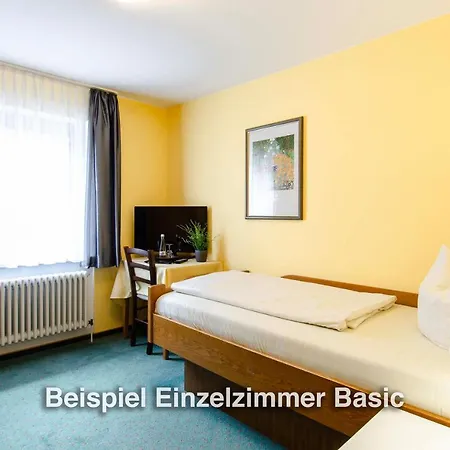 Kurgarten-hotel 3* וולפאך