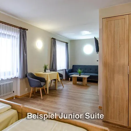 Kurgarten-hotel וולפאך