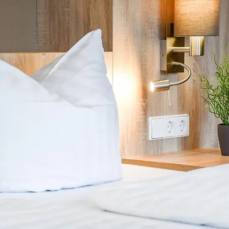 Kurgarten-hotel מלון