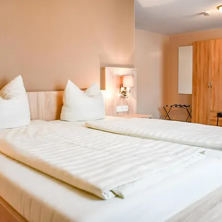 Kurgarten-hotel מלון וולפאך