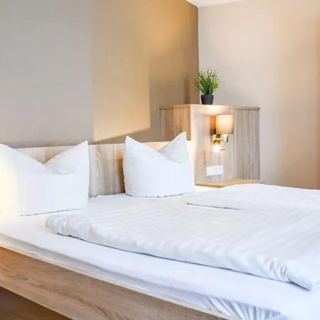Kurgarten-hotel 3*
