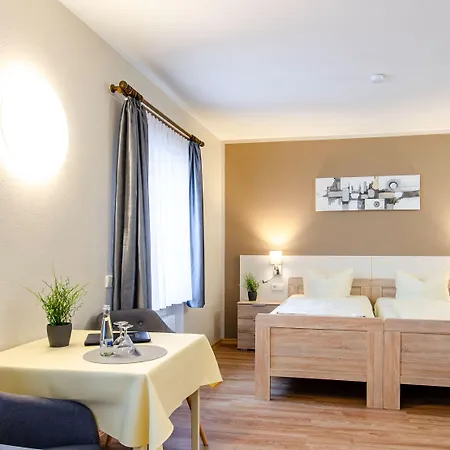 Kurgarten-hotel 3*