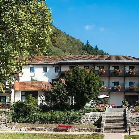 Kurgarten-hotel Szálloda Wolfach